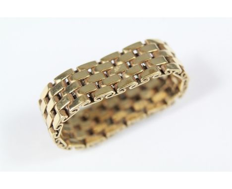 A 14/15ct Yellow Gold Bracelet Ring, size R, approx 4.90 gms.