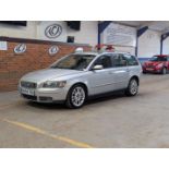2004 VOLVO V50