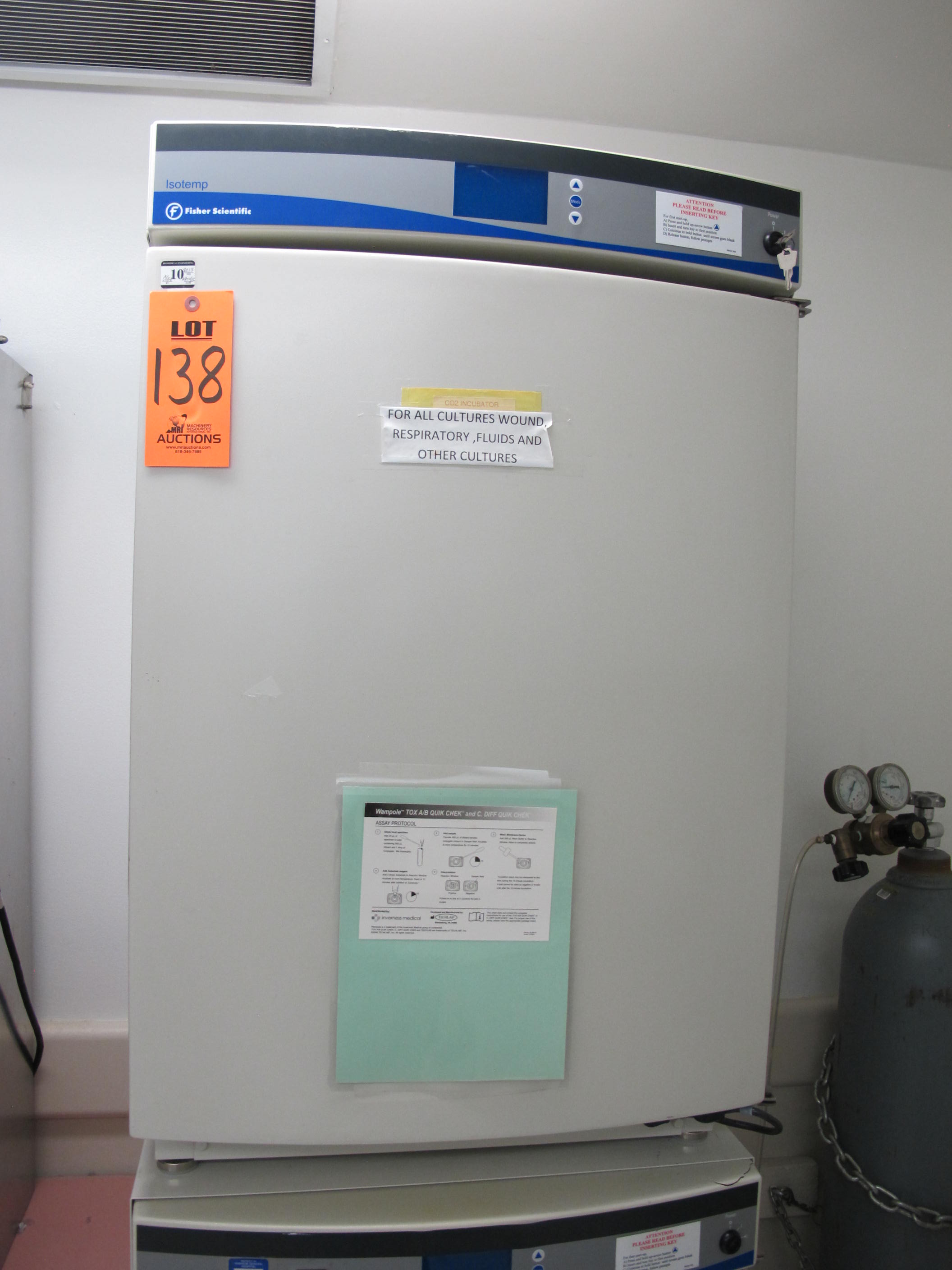 Lot 138 - FISHER SCIENTIFIC ISOTEMP WATER JACKETED CO2 INCUBATOR WITH HUMIDITY, MODEL FFCO 300