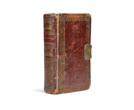 A LEATHER BOOK SNUFF BOX LATE 18TH / EARLY 19TH CENTURY of gilt tooled maroon Morocco leather, the spined inscribed 'Tom Jone