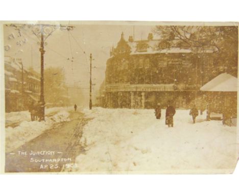 POSTCARDS - SOUTHAMPTON (HAMPSHIRE) Approximately 180 cards, including real photographic views of the High Street; East Gate;