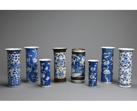 A GROUP OF CHINESE BLUE AND WHITE AND CRACKLE WARE PORCELAIN SLEEVE VASES, 19/20TH CENTURY. Each or tall cylindrical form dec