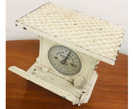 Set of cast iron scales, Personal weighing machine Jaraso british made bullbarings 