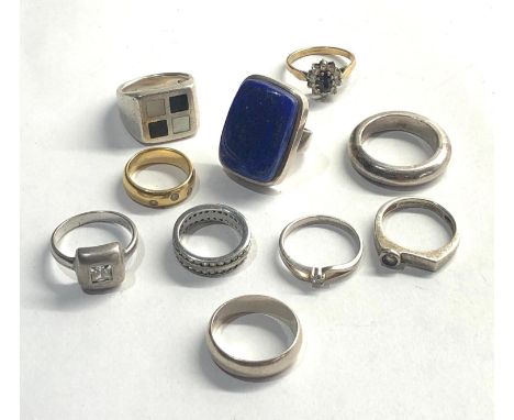 Selection of 10 vintage silver rings 