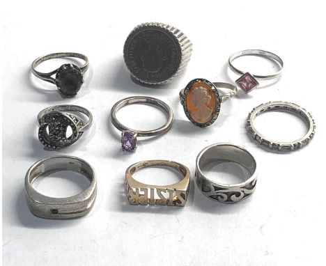 Selection of 10 vintage silver rings 