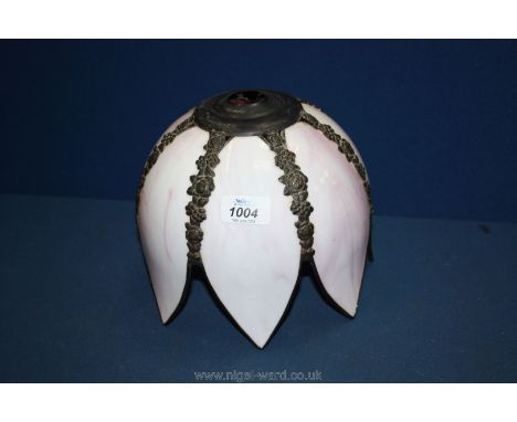 An Art Nouveau tulip shaped Lamp Shade