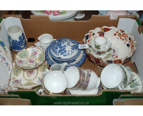 A quantity of china including Aynsley part Teaset, Royal Worcester 'Lavinia' tea cups, saucers, etc; Mason's plate, James Ken