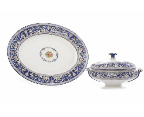 WEDGWOOD FLORENTINE PATTERN PART DINNER SERVICE comprising three large serving platters of graduated oval form, two vegetable