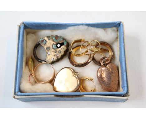 Childs 9ct Gold Ring and assorted Costume jewellery 