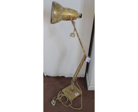 An early angle poise lamp, this item is sold as a collectors item only and has not been subject to an electrical safety test