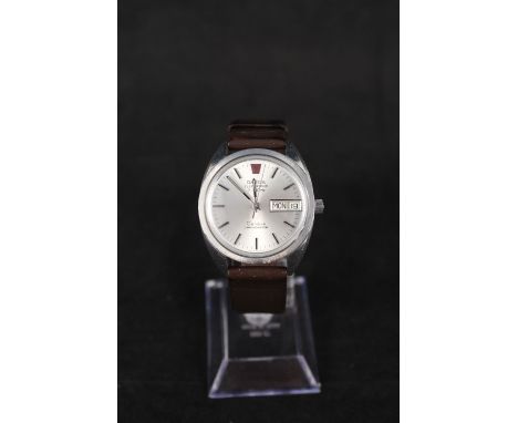 A gents Omega stainless steel electronic chronometer wristwatch on leather strap, with Omega buckle