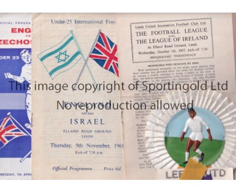 LEEDS UNITED       A small miscellany including programmes: Football League v League of Ireland at Elland Road 9/10/1957, Und