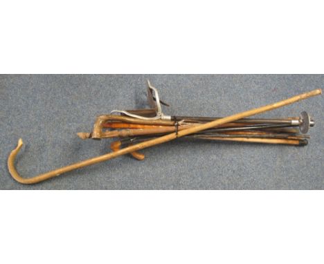 Bundle of vintage canes, walking sticks, crooks, and shooting stick.(B.P. 24% incl. VAT) 