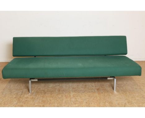 Design sofa bed with green upholstery, design by Martin Visser  for Spectrum 60/70's, h. 70, w. 190, d. 70 cmChroombuis desig