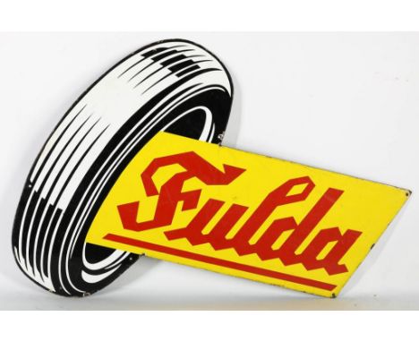 Fulda car tires enamel advertising signFulda autobanden emaille reclamebord, 93 x 82 cm.