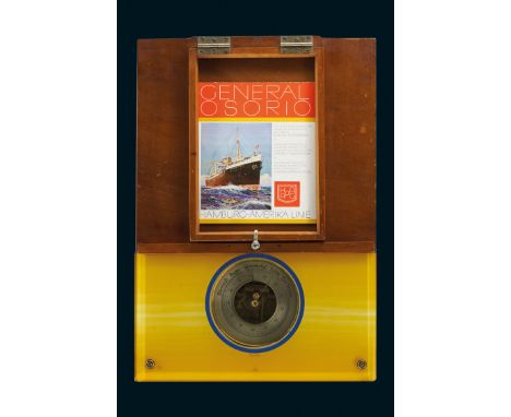 38 x 43 x 5 cm, funktionstüchtiges Barometer. War ursprünglich ein Schiffsbarometer der HAPAG und wurde vor Urzeiten zu einem