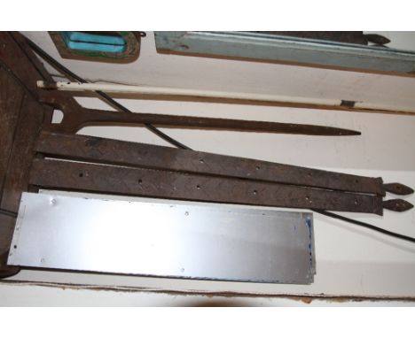 Assorted lot of aluminium kickplates, strap hinges, spanner and espagnolette. (5 items)