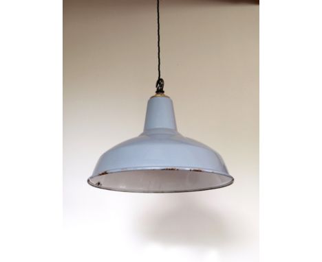 Industrial enamel Benjamin pale grey shade H: 33 W: 41 cm