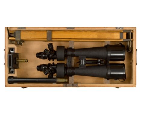 A FINE PAIR OF 40 X 80 ZEISS BINOCULARS, CIRCA 1960, signed as per title on the backplate and 10926, with rotating triple mag