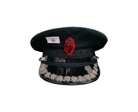 ROYAL ULSTER CONSTABULARY ASSISTANT CHIEF CONSTABLE PEAKED CAP 