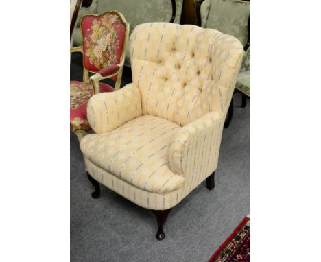 Reproduction button back armchair 