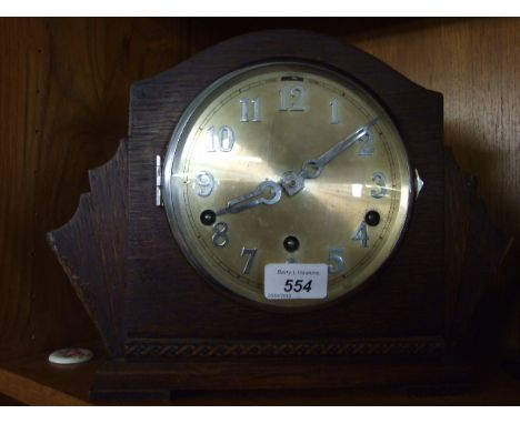 MANTLE CLOCK WITH KEY AND PENDULUM