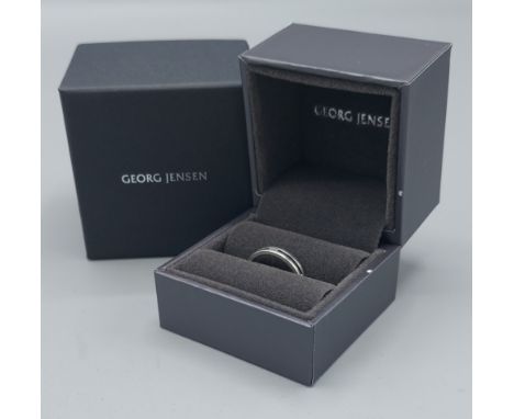 Georg Jensen, a 925 silver 60B band ring with ring box and outer box, ring size L 