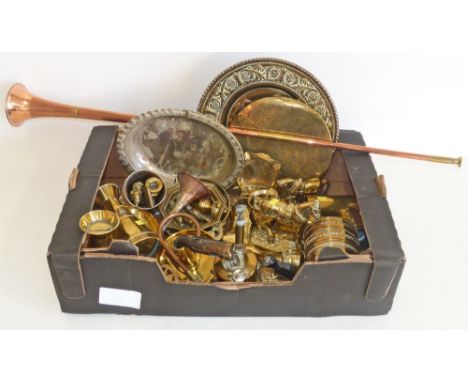 Brass blow lamp, a pair of miniature brass milk churns and miscellaneous brass and copper items Condition reports are not ava