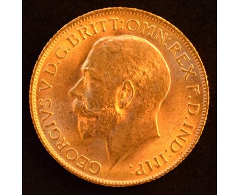 King George V, Sovereign, 1915, Bare head l. R. St. George and dragon, London Mint, edge milled, gold, weight, 8g, VF.