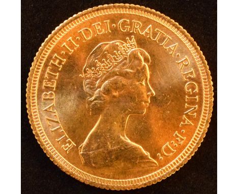 Queen Elizabeth II, Sovereign, 1979, Crowned head r. R. St. George and dragon, gold, weight 8g, EF.