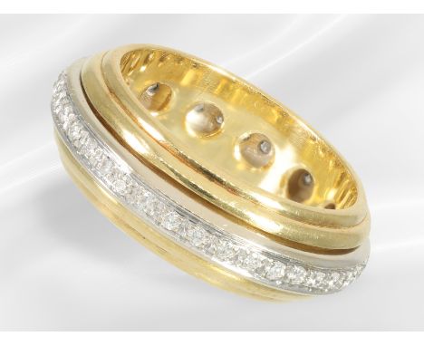 Ring: interessanter, hochwertiger Goldschmiedering mit Brillantbesatz, gearbeitet im Piaget-Stil, 18K Gold: Ca. Ø17mm, RG53, 