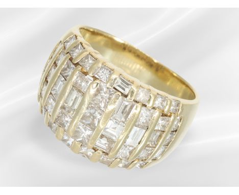 Ring: breiter vintage Diamant-Goldschmiedering, ca. 3ct Diamanten im Princess/Baguette-Schliff: Ca. Ø17mm, RG54, ca. 8,8g, 14