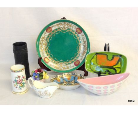 Mixed pottery to include Coalport and Poole