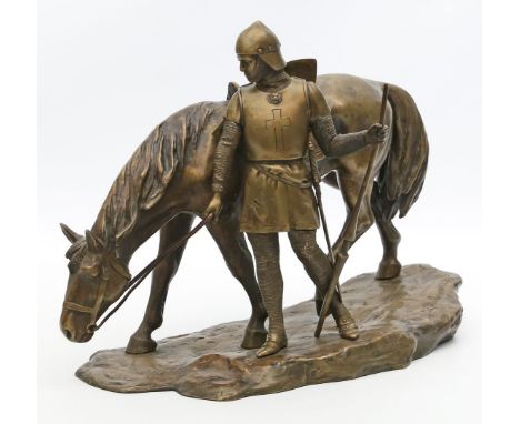 Grundmann, B. (um 1900/Anf. 20. Jh.) Ritter mit seinem Pferd. Braun patinierte Bronze. Auf naturalistischer Plinthe sign. Ohn
