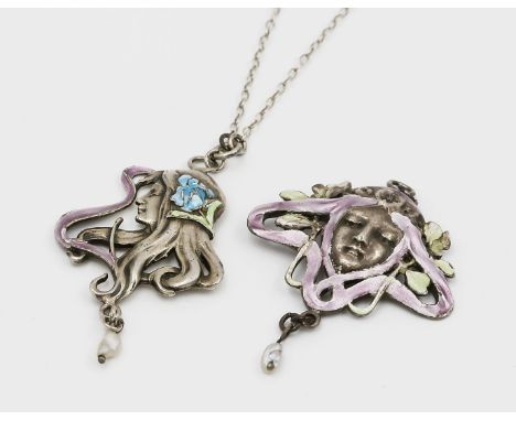 Jugendstil-Kettenanhänger und -Collier. 925/000 bzw. 835/000 Silber. Anhänger je floral durchbrochen gearbeitet und mit Portr