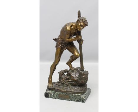 Drouot, Edouard (1859 Sommevoire - Paris 1945) Mann bei der Arbeit am Stein. Gold-braun patinierte Bronze. Auf naturalistisch