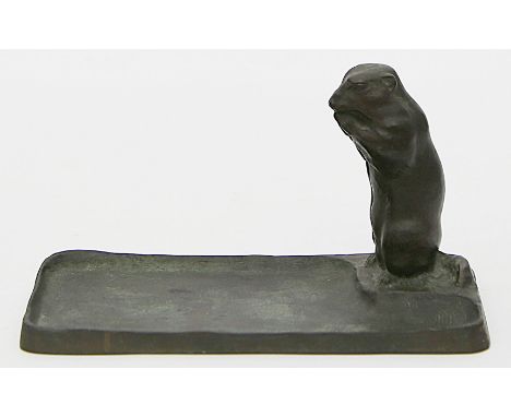 Meyer-Pyritz, Martin (1870 Pyritz - Berlin 1942) Schale mit aufgerichtet stehendem Biber. Bronze mit brauner und grüner Patin
