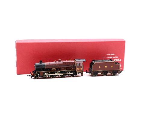 Bachmann OO gauge model railway steam locomotive and tender, ref. 31-150A LMS 4-6-0 Jubilee class 'Galatea' no. 5699, limited