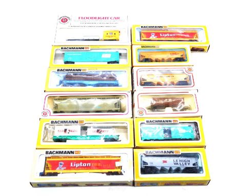Bachmann HO gauge model railway freight cars, twelve including ref. 1439 Floodlight car; ref. 73100 grain car; ref. 1022 Lehi