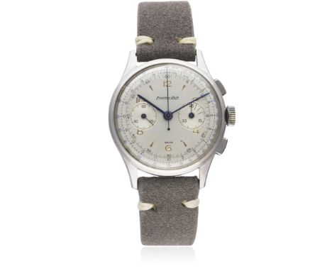 A GENTLEMAN'S EXCELSIOR PARK CHRONOGRAPH WRIST WATCH CIRCA 1950s  D: Silver dial with bi-hourly gilt Arabic numerals & "dagge