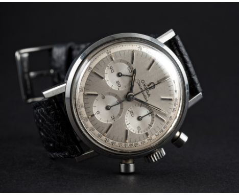 A RARE GENTLEMAN'S STAINLESS STEEL OMEGA SEAMASTER CHRONOGRAPH WRIST WATCH CIRCA 1965, REF. 105.005-65 D: Brushed silver dial