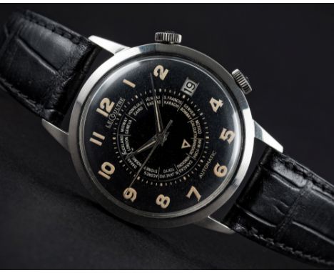 A VERY RARE GENTLEMAN'S STAINLESS STEEL LECOULTRE WORLD TIME MEMOVOX AUTOMATIC ALARM WRIST WATCH CIRCA 1960s D: Black dial wi