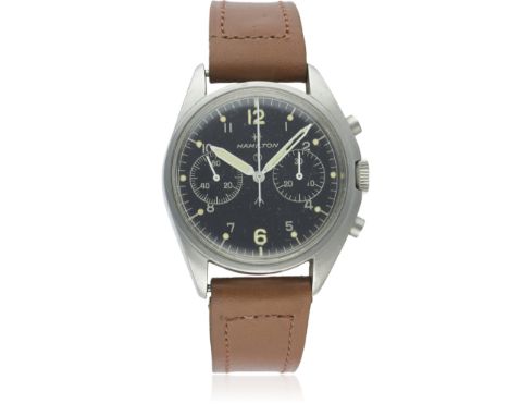 A GENTLEMAN'S STAINLESS STEEL BRITISH MILITARY HAMILTON RAF PILOTS CHRONOGRAPH WRIST WATCH DATED 1972 D: Black dial with Arab