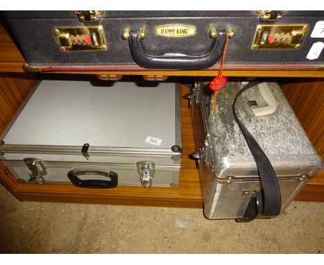 2 VINTAGE METAL CAMERA CASES