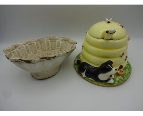BOX OF KITCHEN STORAGE JARS PLUS VINTAGE JELLY MOULDS