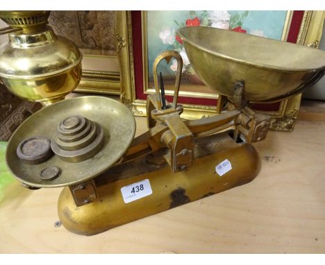 AVERY VINTAGE SCALES AND WEIGHTS