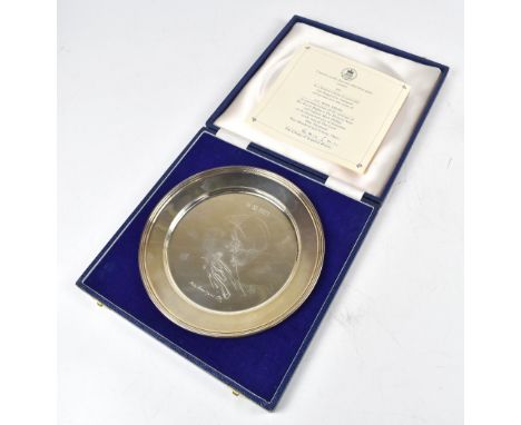 ROBERTS &amp; DORE; an Elizabeth II hallmarked silver limited edition&nbsp;plate commemorating the marriage of Her Royal High