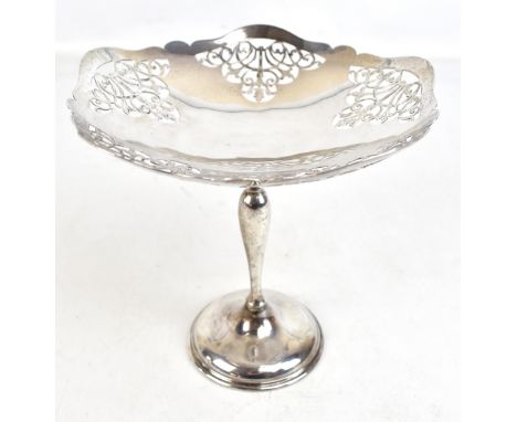 CHARLES S GREEN &amp; CO LTD; a George V hallmarked silver tazza, Birmingham 1931, approx 11.6ozt/362g.Additional Information