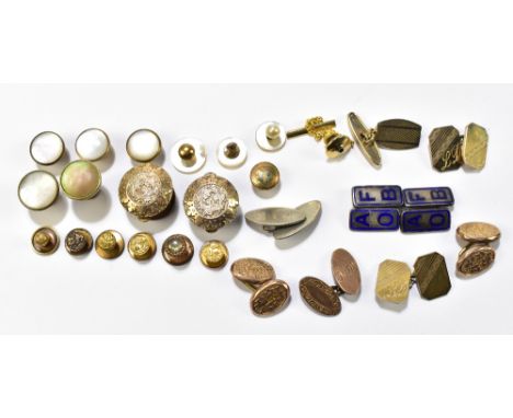 A small quantity of base metal cufflinks and shirt studs including examples of engine turned decoration.Additional Informatio