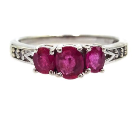 9ct white gold three stone ruby ring, with diamond shoulders, hallmarked Condition Report Approx 2.4gm, size NClick here for 